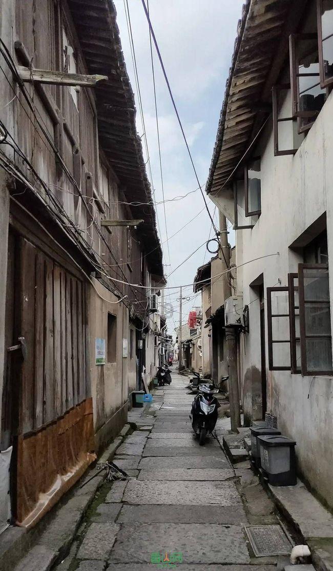 国防部：坚决反对菲方在中国南沙岛礁上开展建设活动